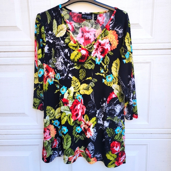 Attitudes by Rene HOST PICKED - Picture 2 of 5